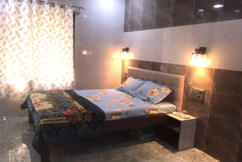 AC Room with Attach Bathroom